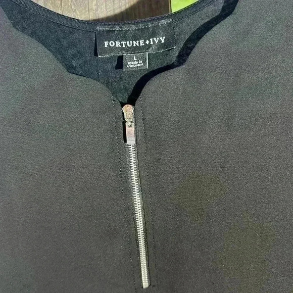 Black Sexy A-Line Scalloped Scoop Zip Neck Blouse by Fortune Ivy Womens Sz L - Picture 3 of 5